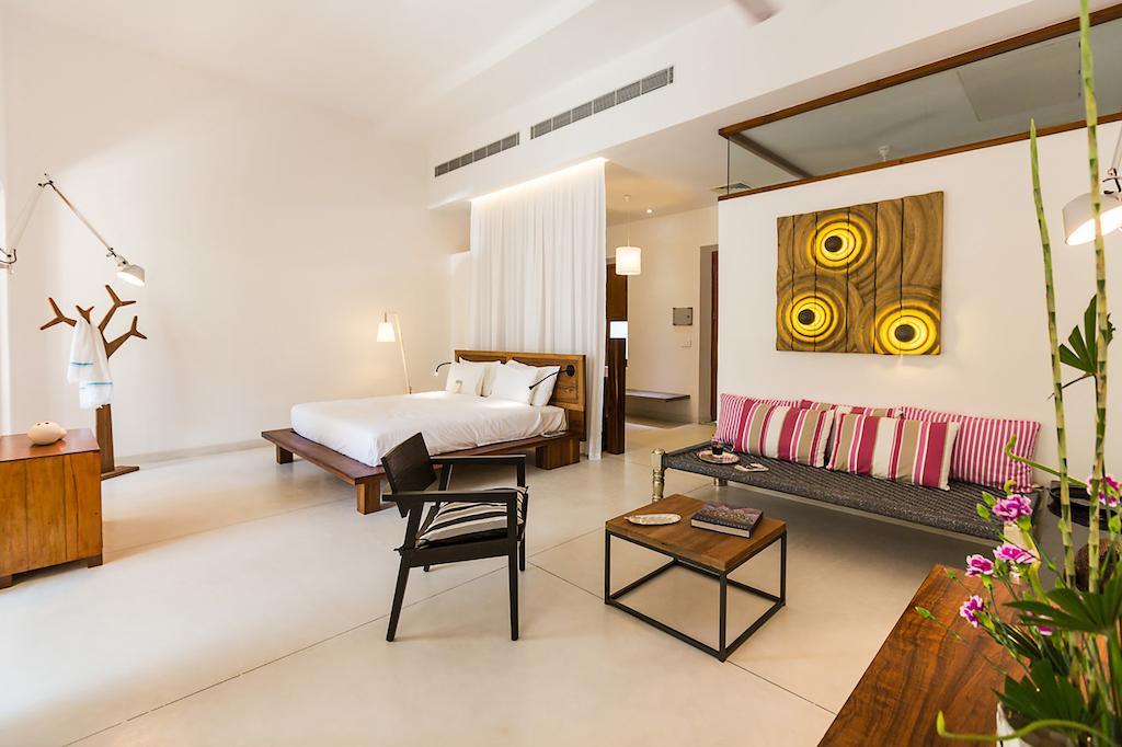 Suite Terrace,104185061:JPEG