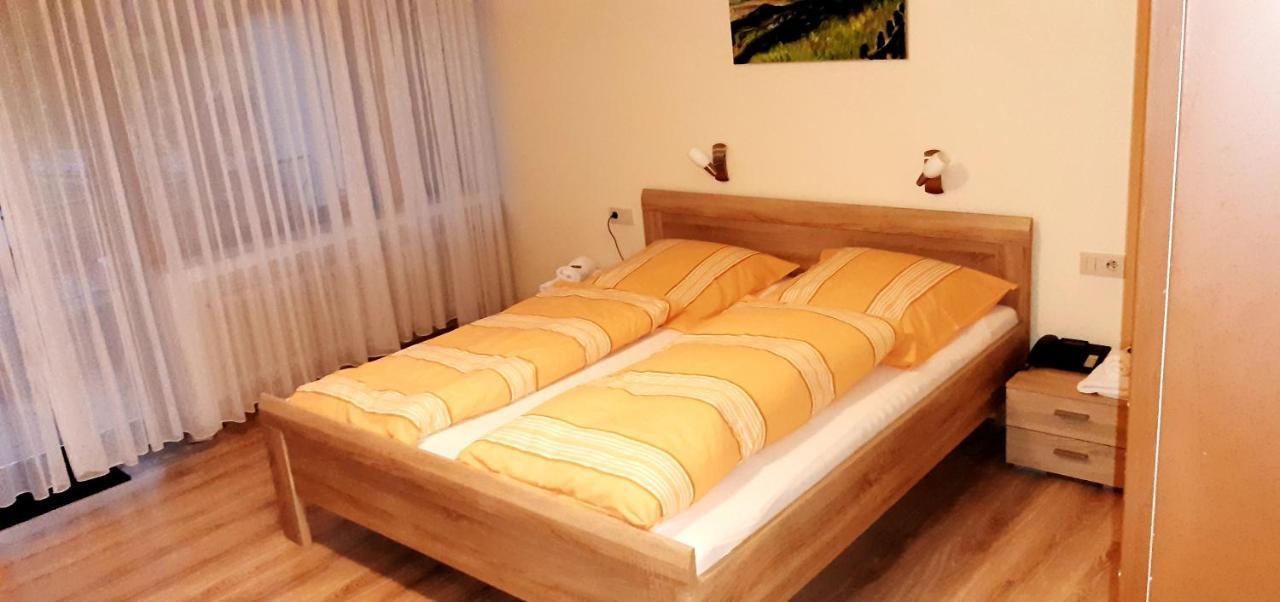 Single Room,1041149761:JPEG
