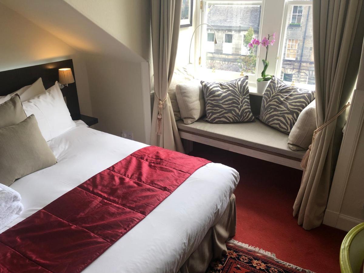 King Room,1592975429:JPEG