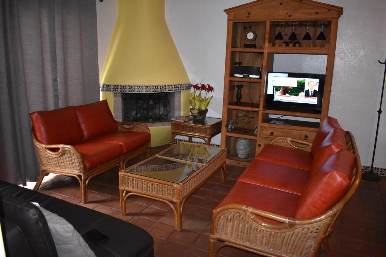 Holiday Home,1033120151:JPEG
