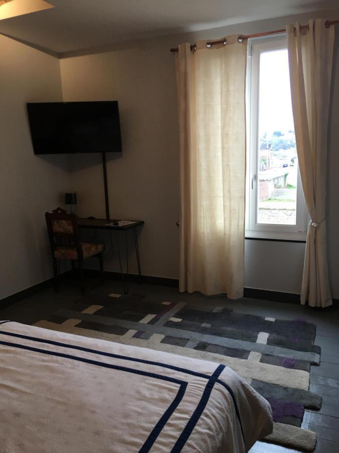 Deluxe Room,918834259:JPEG