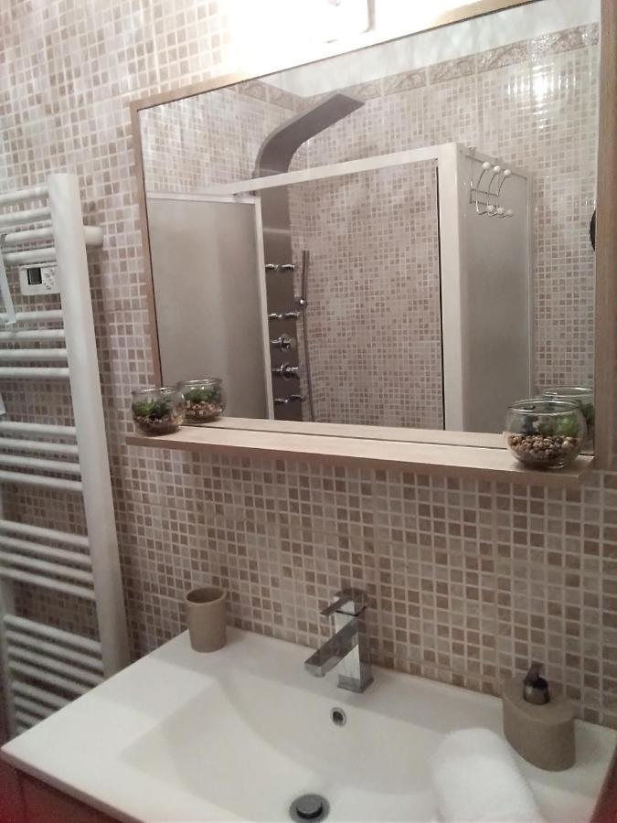 Double Room,1046188378:JPEG