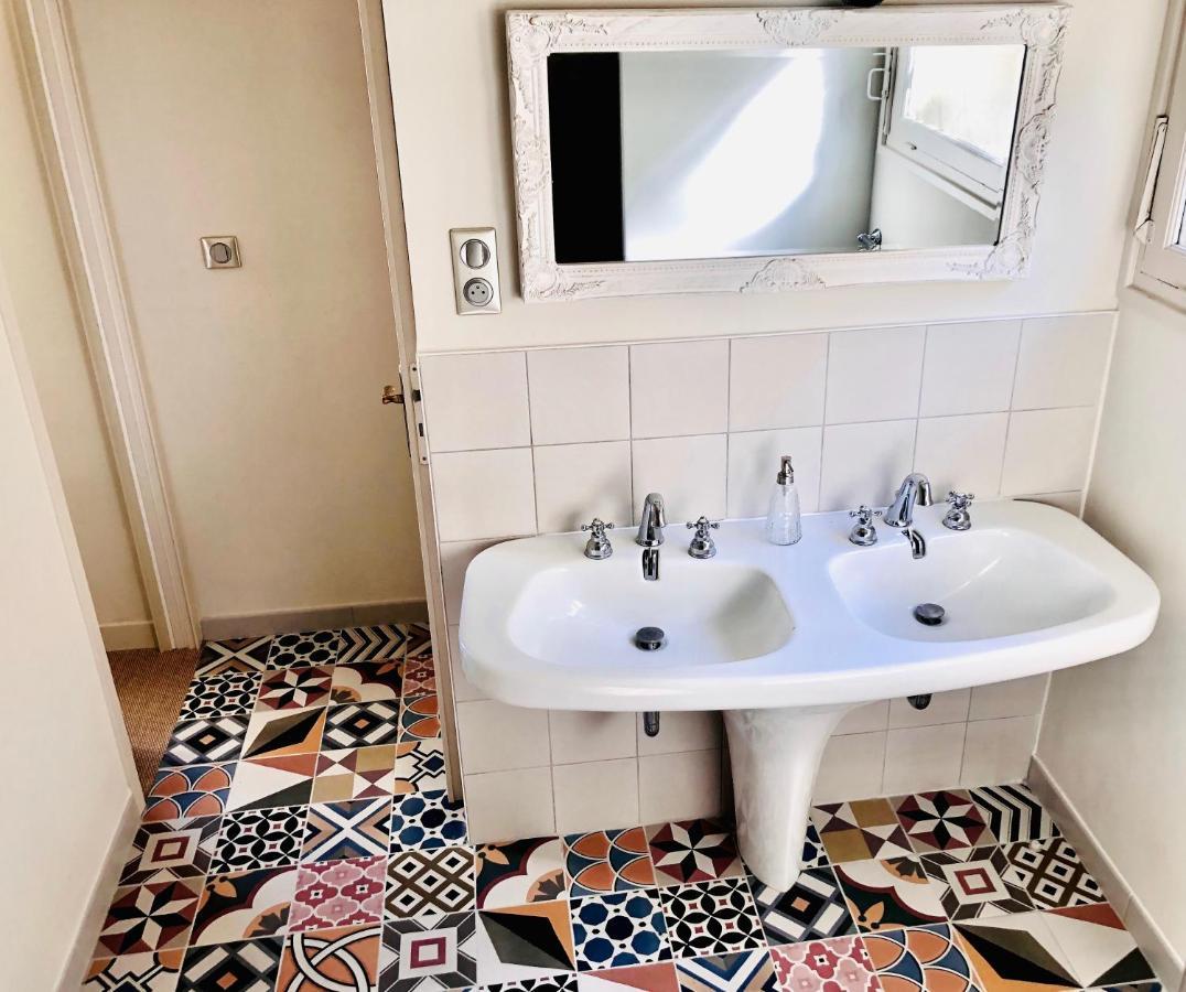 Deluxe King Suite,1178596798:JPEG