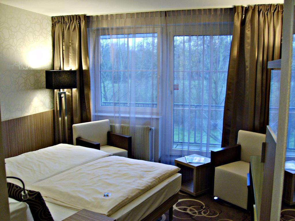 Comfort Room Balcony Or Terrace,699663217:JPEG