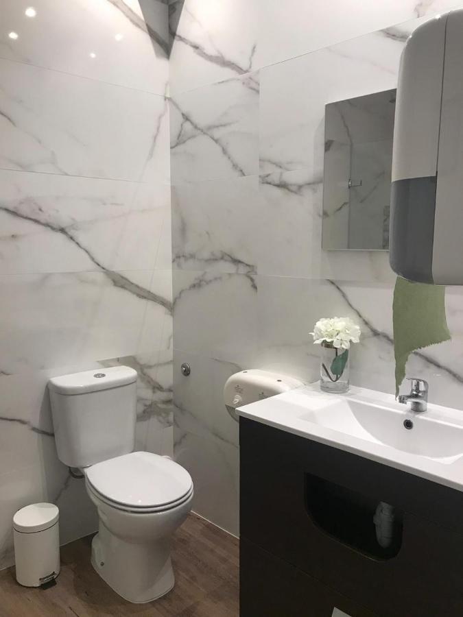 Budget Single Room,1103898912:JPEG