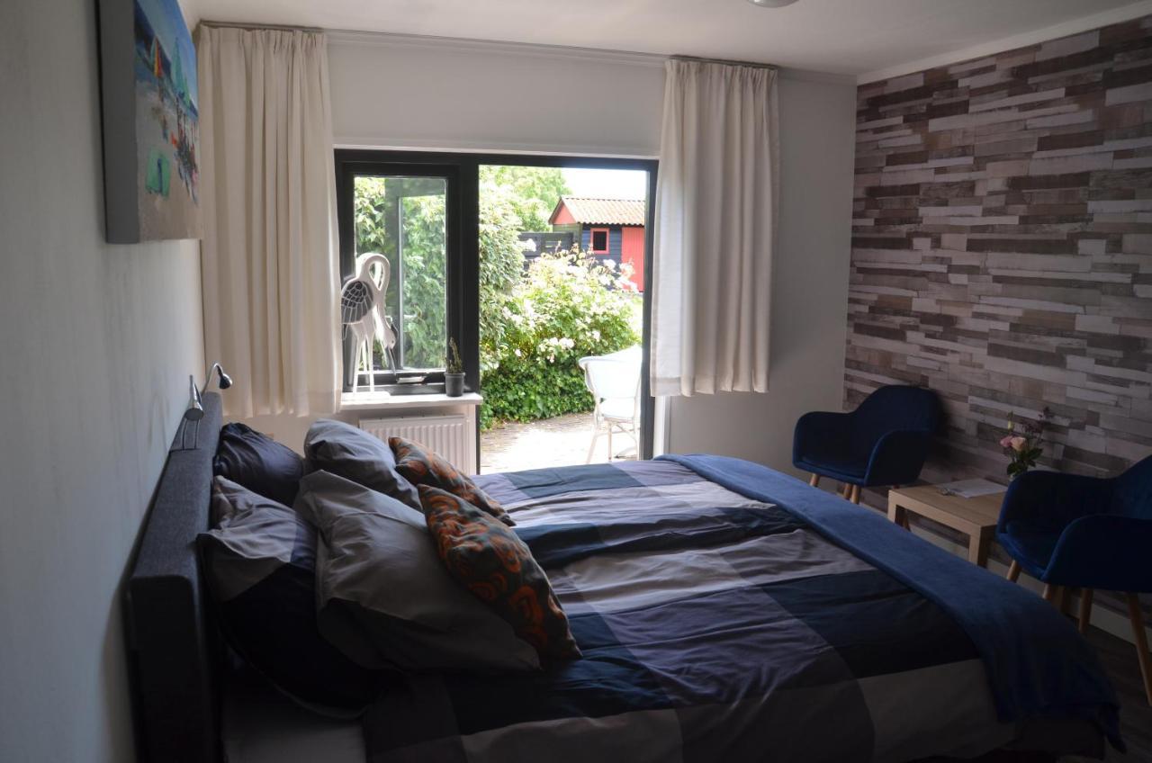 Double or Twin Room Private Bathroom