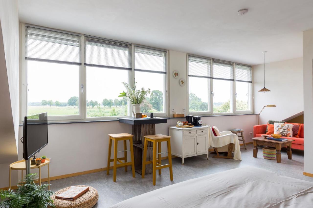 Large Double Room,1057684540:JPEG
