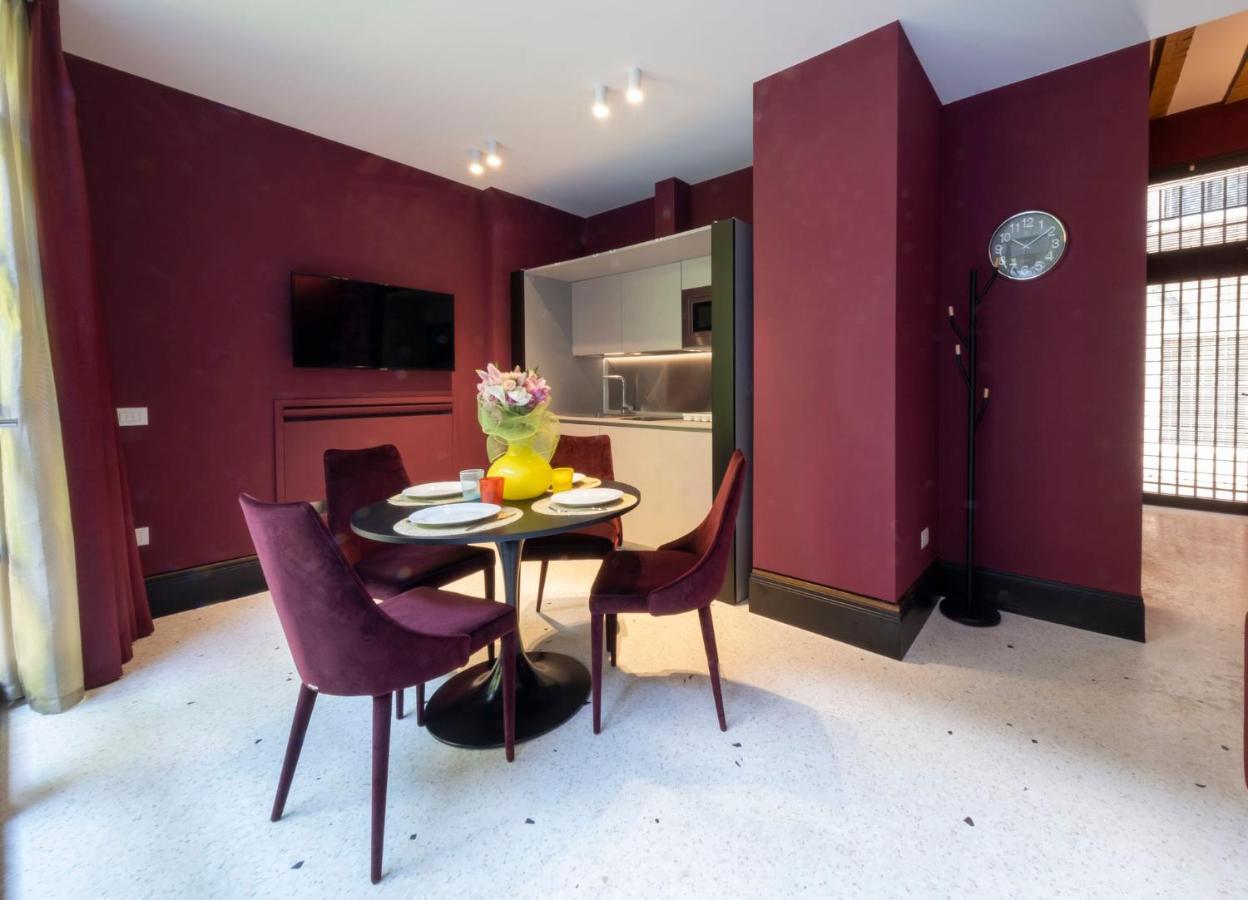 Deluxe Queen Studio