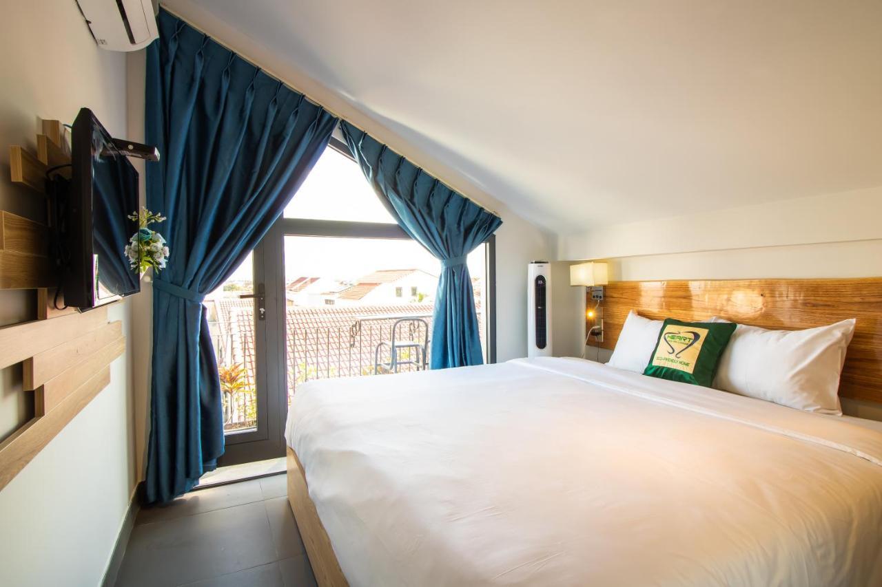 Loft Room City view