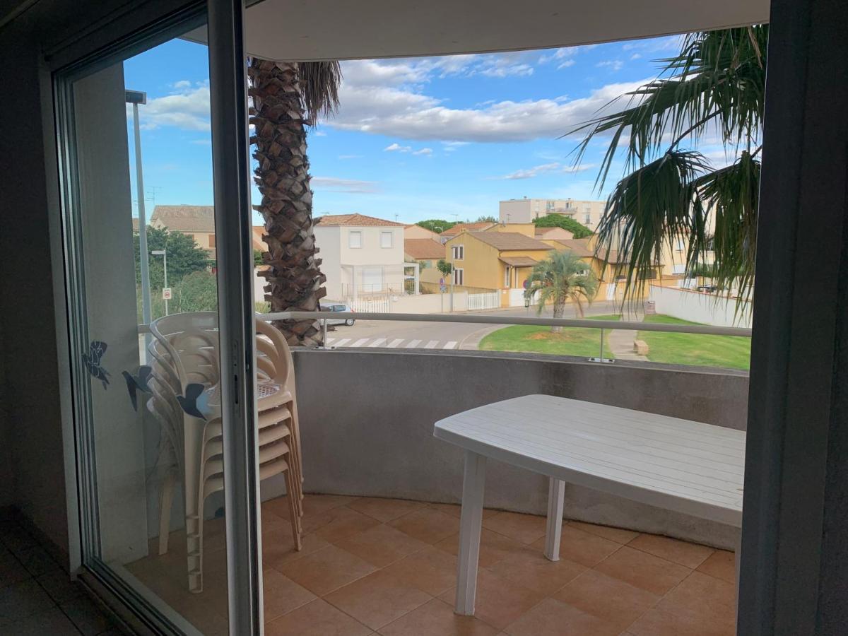 Apartment Balcony,1053485446:JPEG
