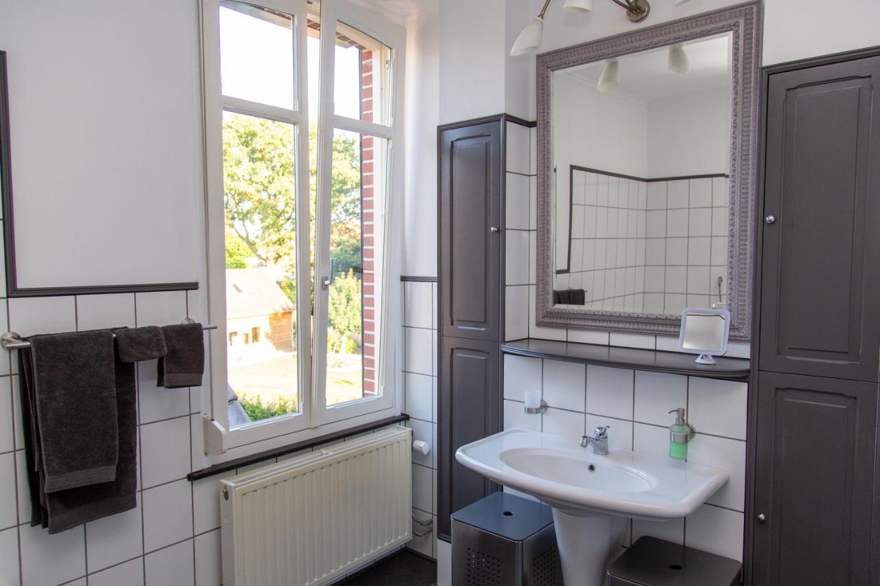Deluxe Double Room Bath