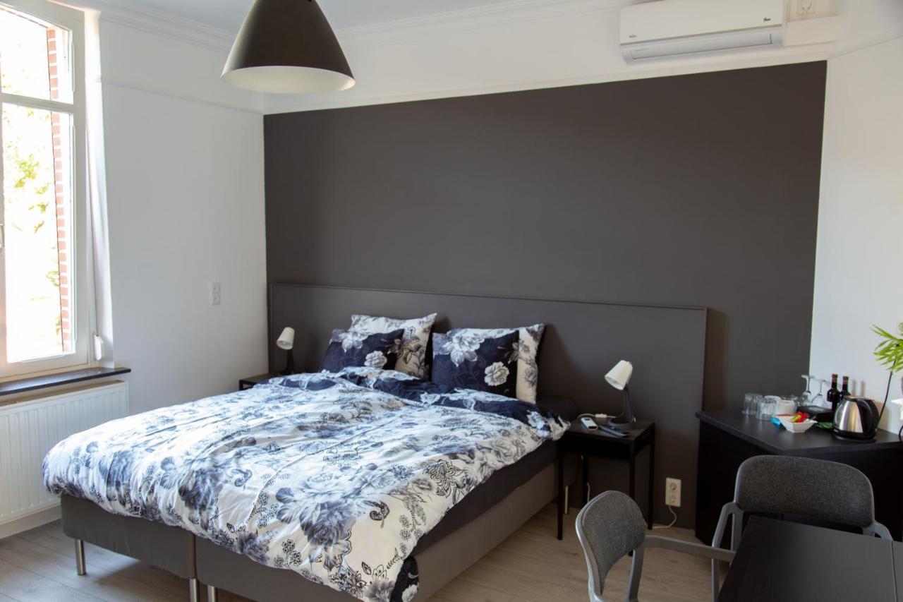 Deluxe Double Room Bath