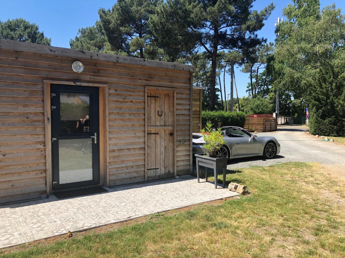 One-Bedroom Bungalow,1053990493:JPEG