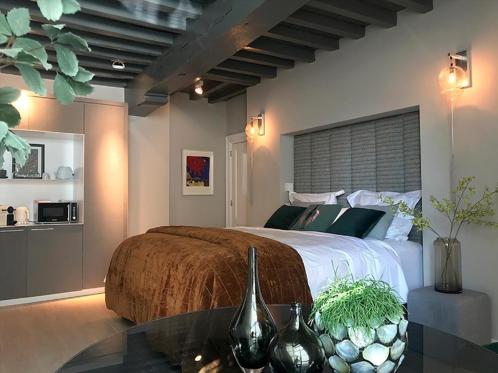 Superior King Room