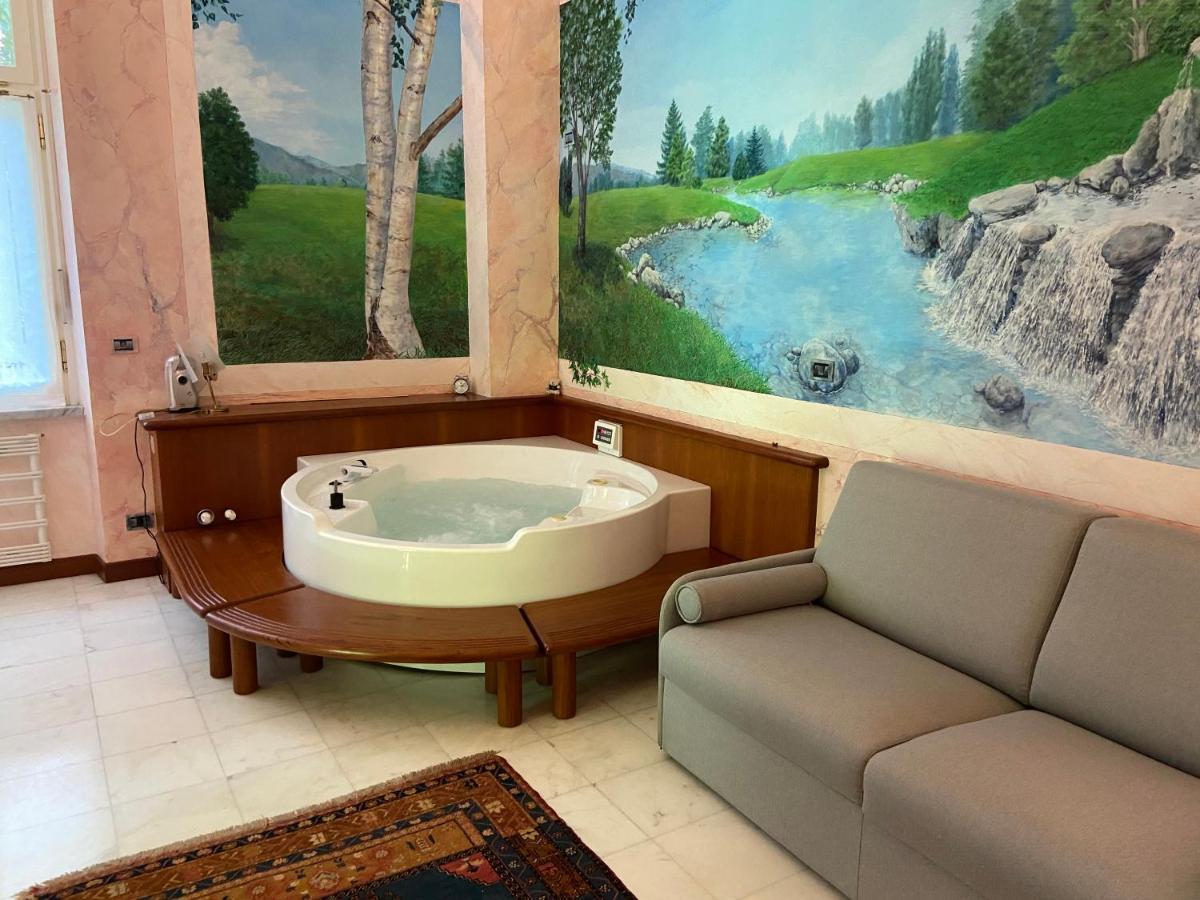 Deluxe Quadruple Room,1055662207:JPEG