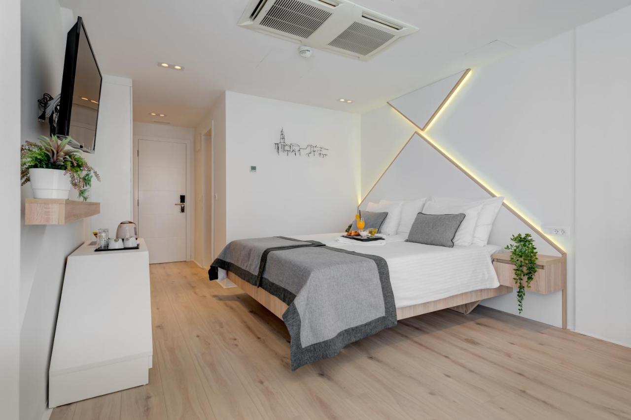Superior Double Room,1284758296:JPEG