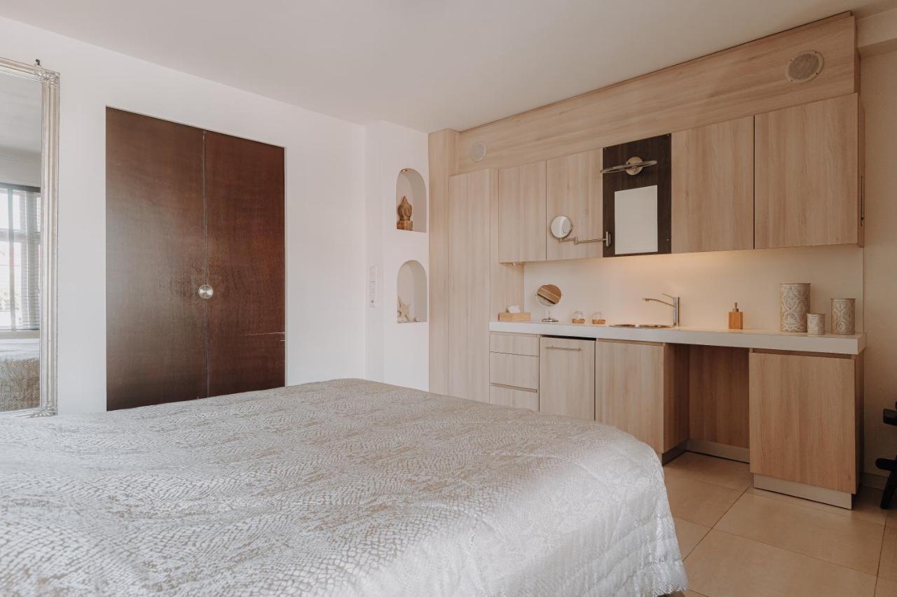 Deluxe King Suite