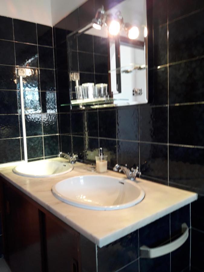 Twin Room Private Bathroom,1179994582:JPEG