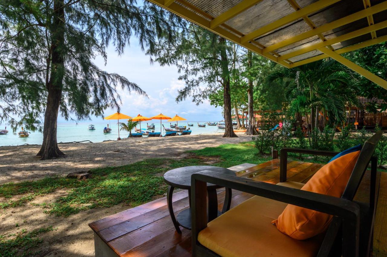 Bungalow Beach Front,1057414861:JPEG