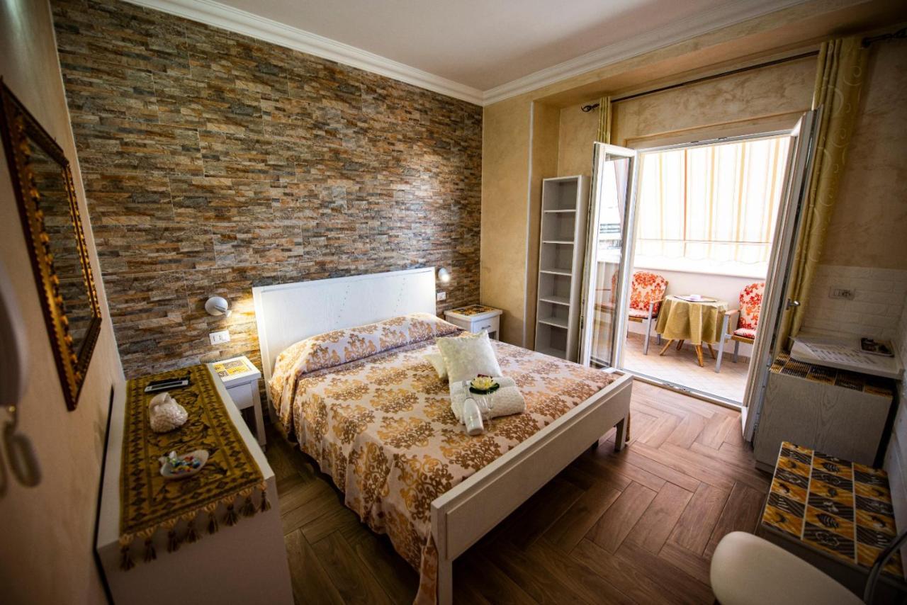 Superior Double Room Balcony Sea View