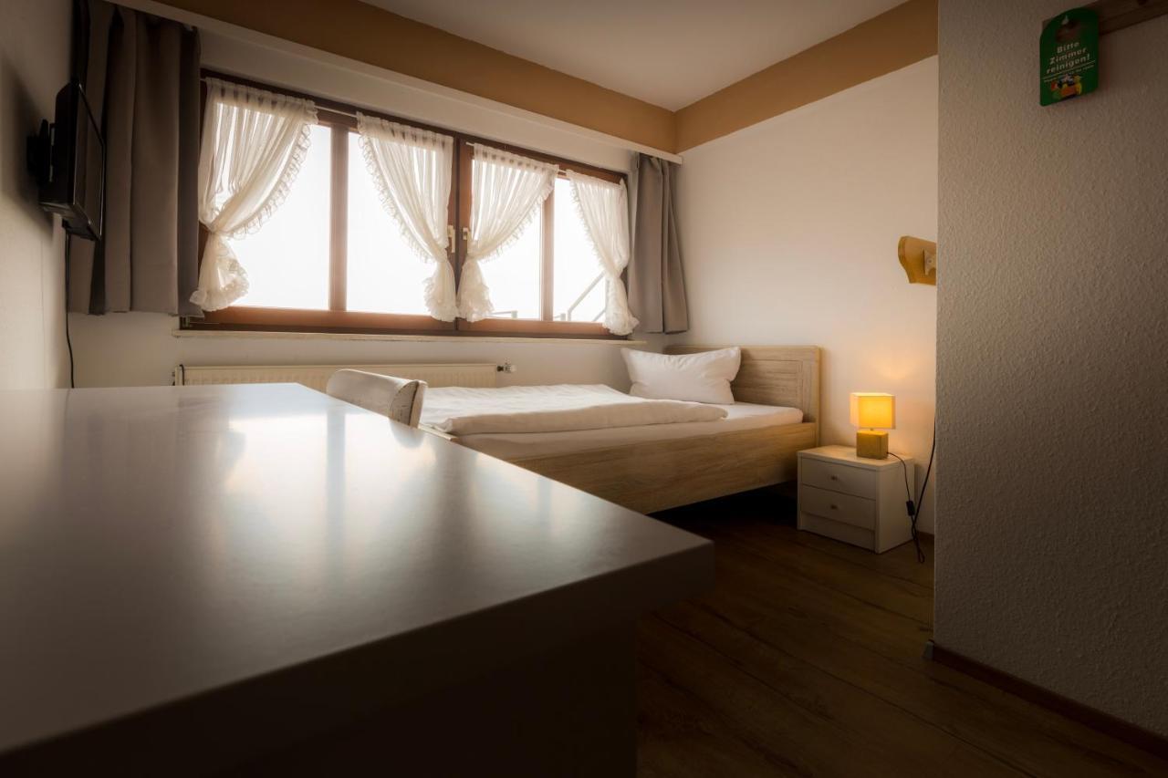 Standard Single Room,1033202471:JPEG