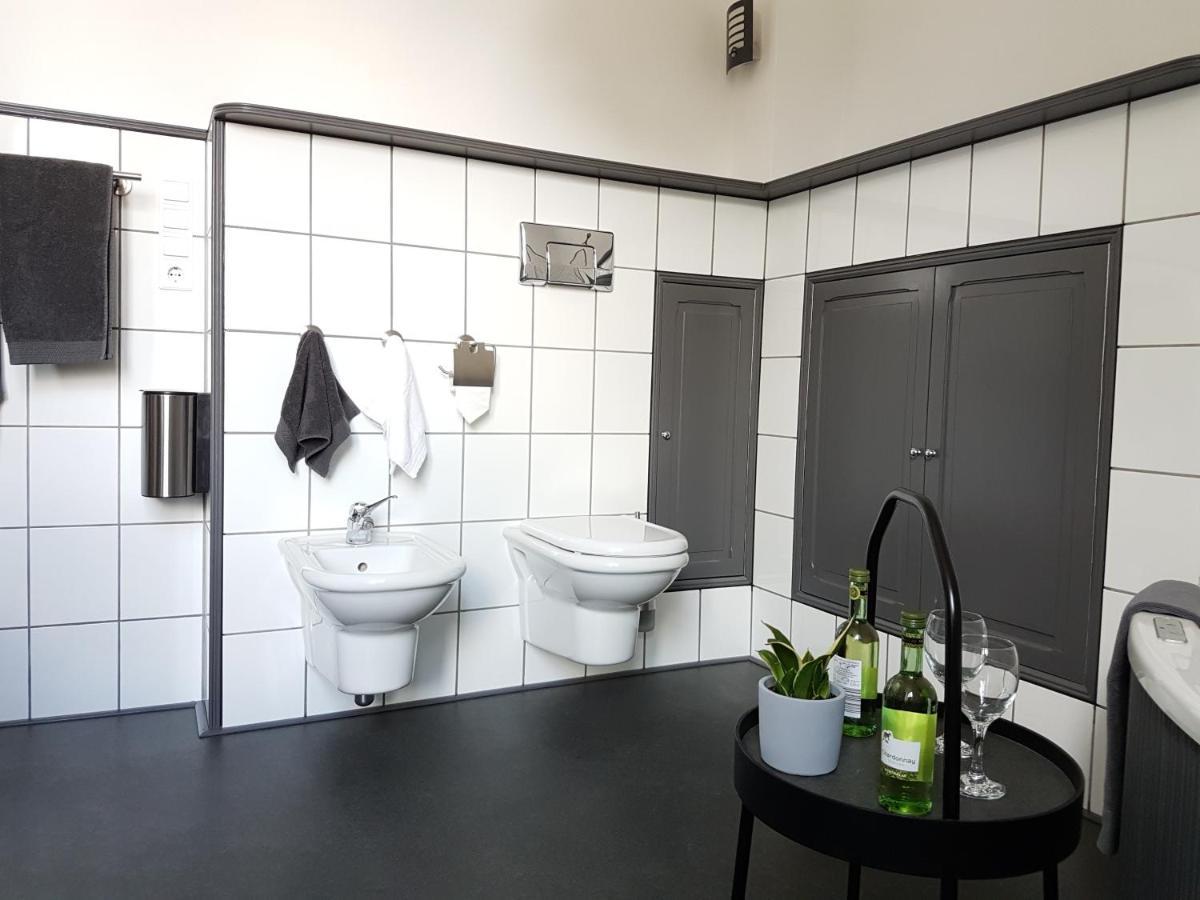 Deluxe Double Room Bath