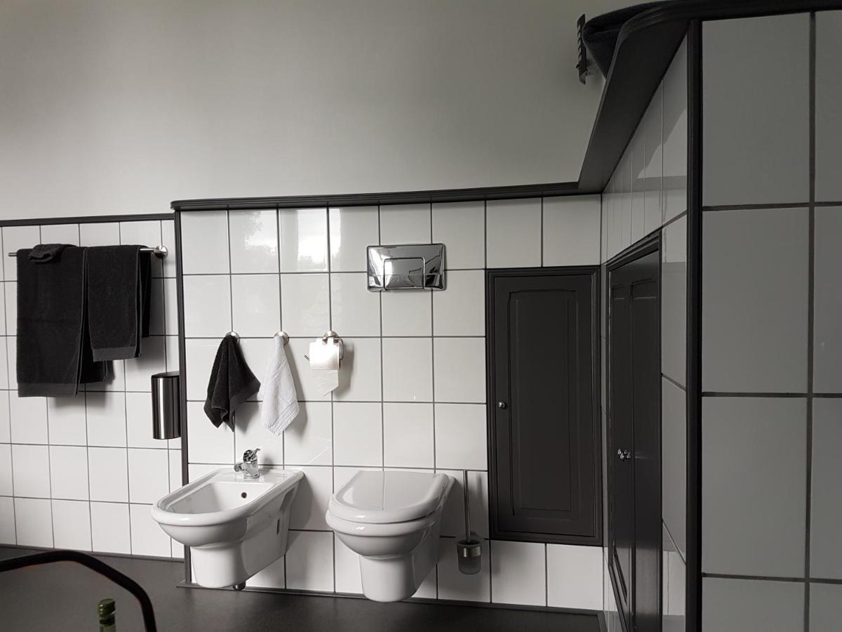 Deluxe Double Room Bath
