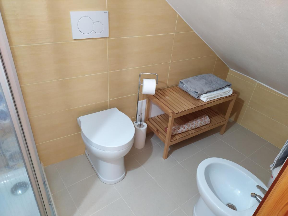 Double Room Private Bathroom