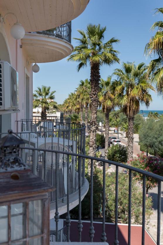 Apartment Partial Sea View