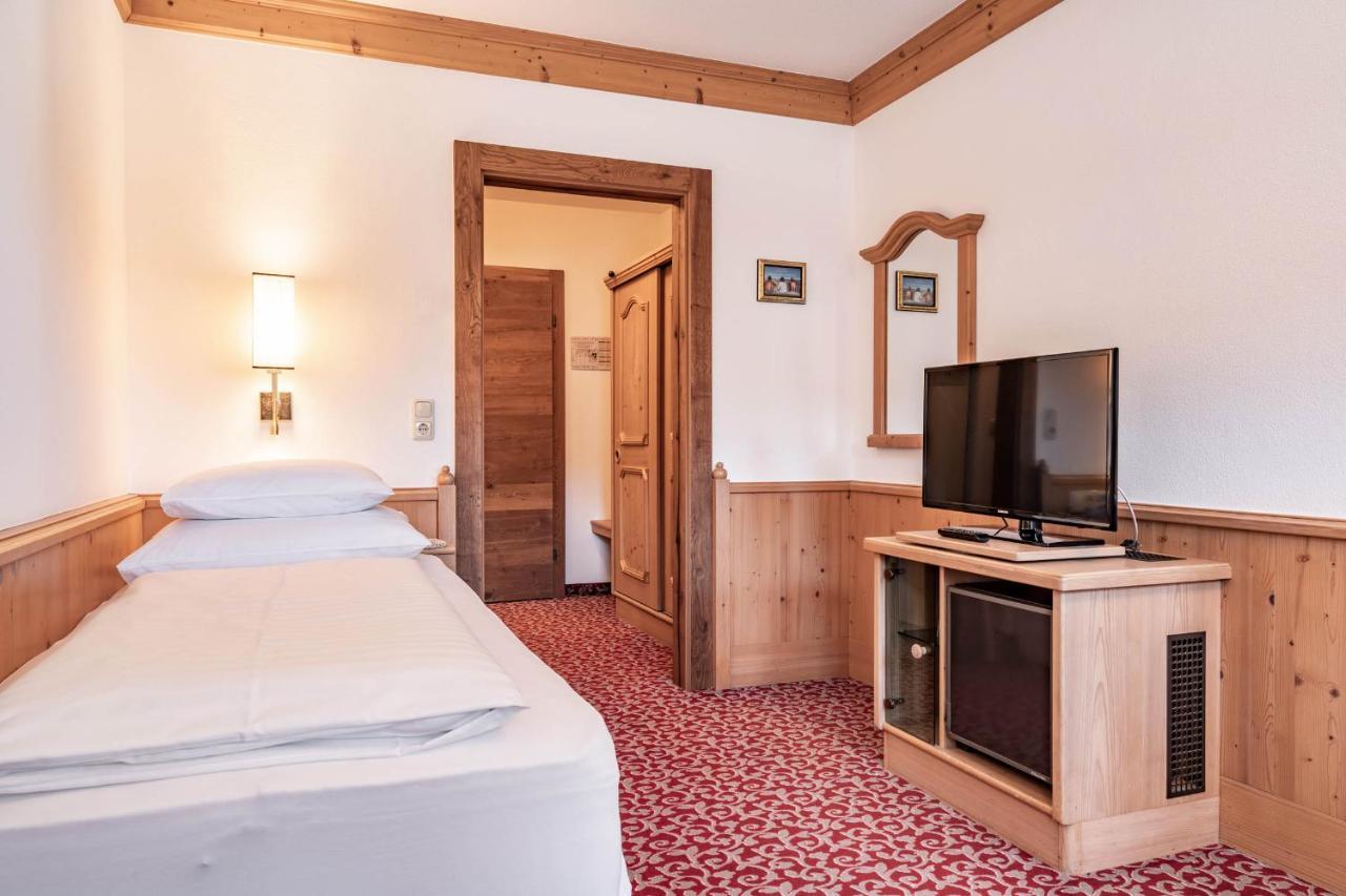 Single Room,1589364313:JPEG