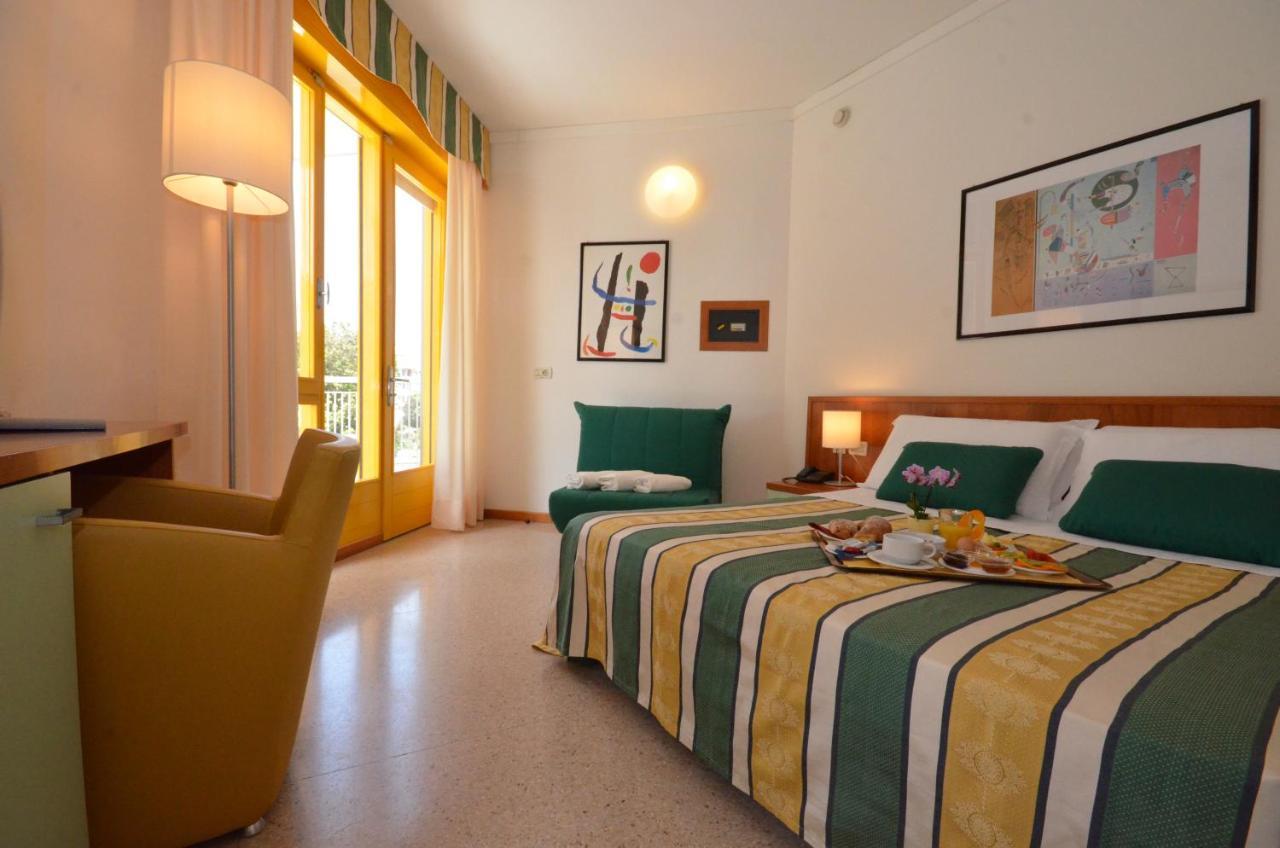 Standard Double Room,1592178139:JPEG