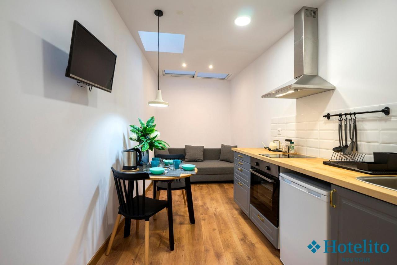 One-Bedroom Apartment,1062689119:JPEG