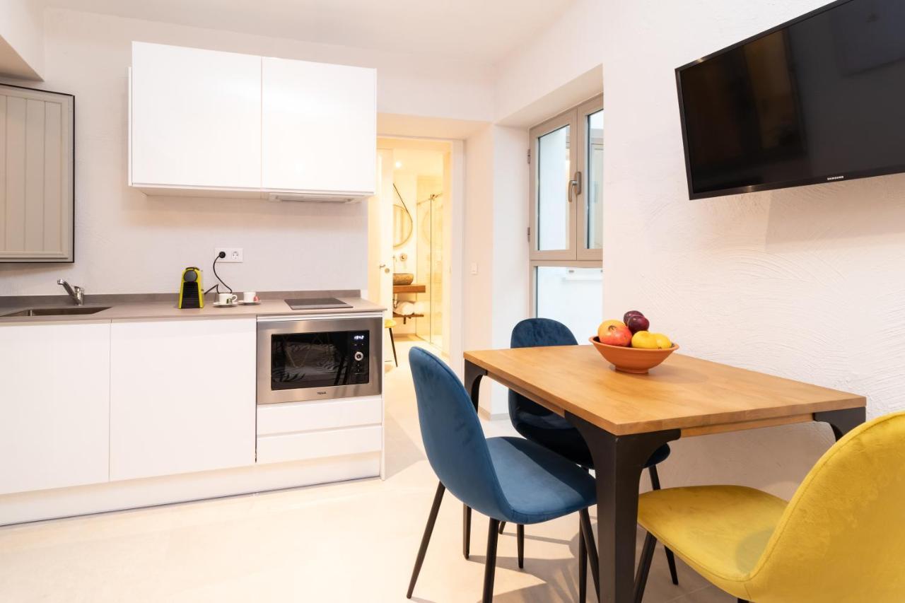 Deluxe Apartment no swimming pool
