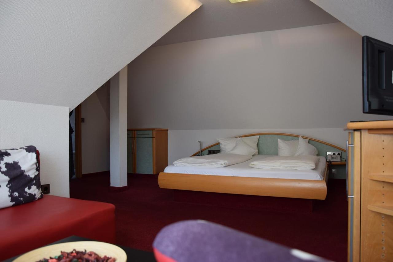 Triple Room,1065615577:JPEG