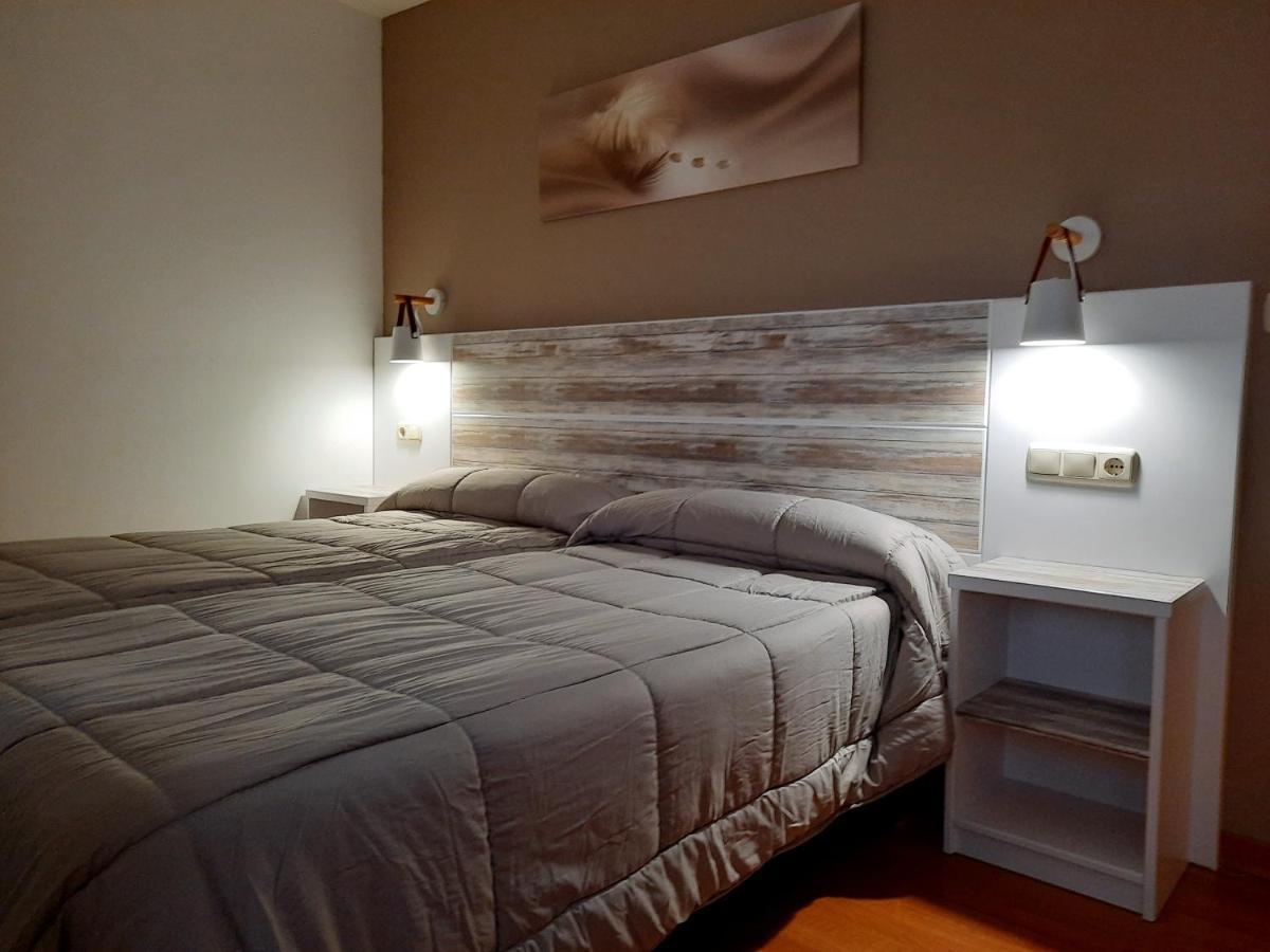 Twin Room with Bathroom