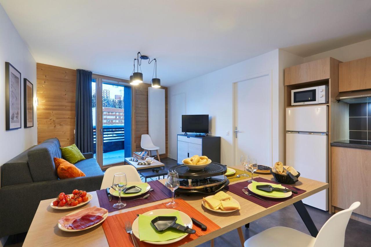 One-Bedroom Apartment,1078302892:JPEG