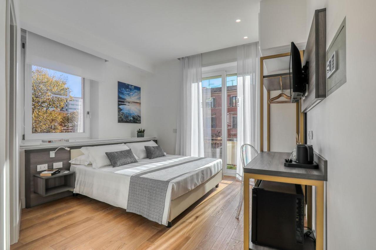 Deluxe Double Room Balcony