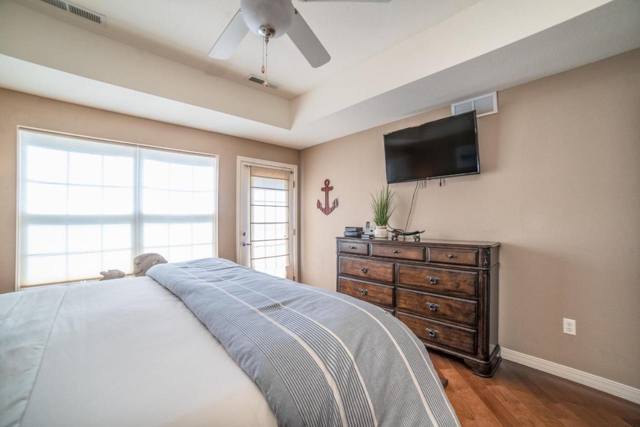 Three-Bedroom Townhouse