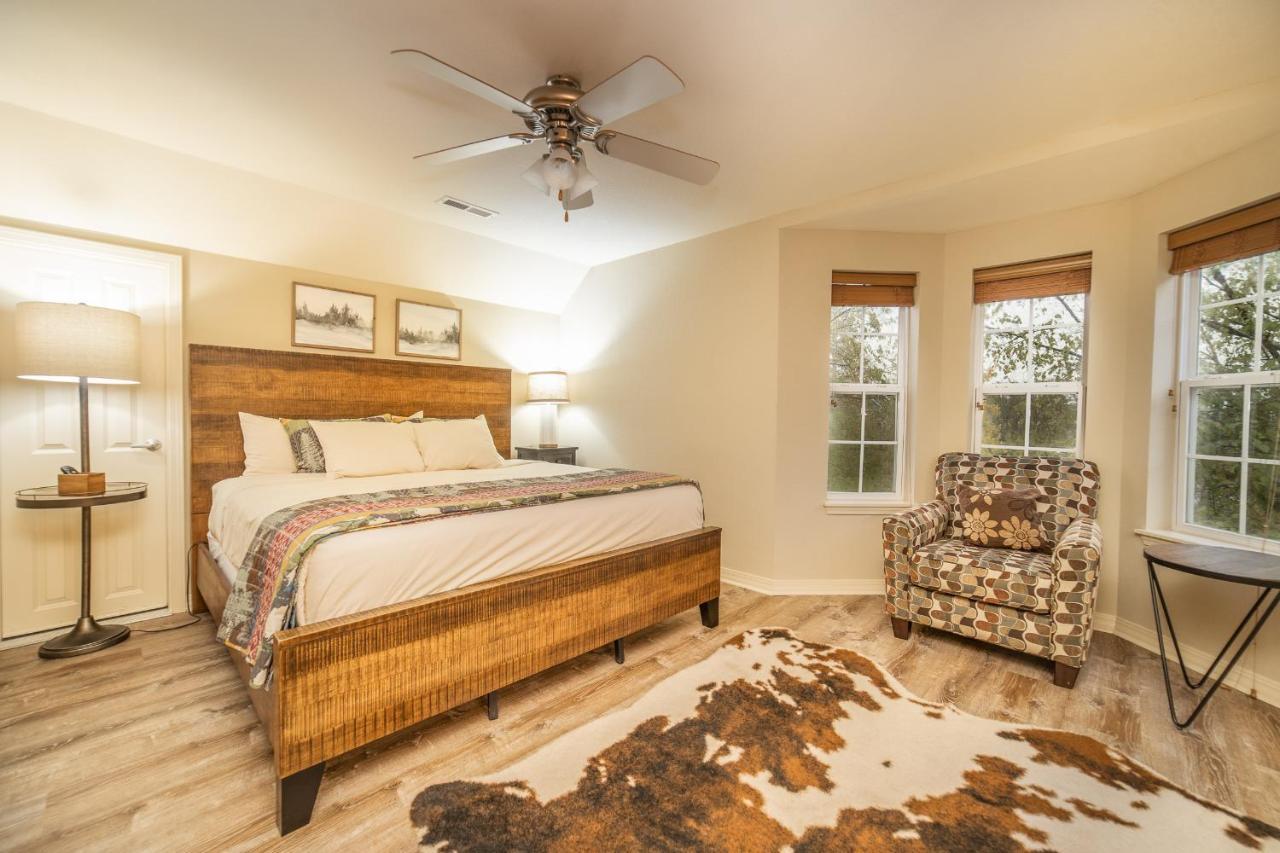 Three-Bedroom Townhouse