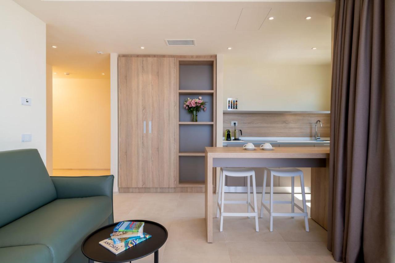 Suite Sea View Beach Access