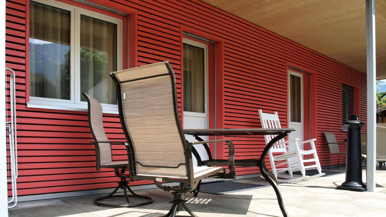 Superior Two Bedroom Bungalow,1068837247:JPEG