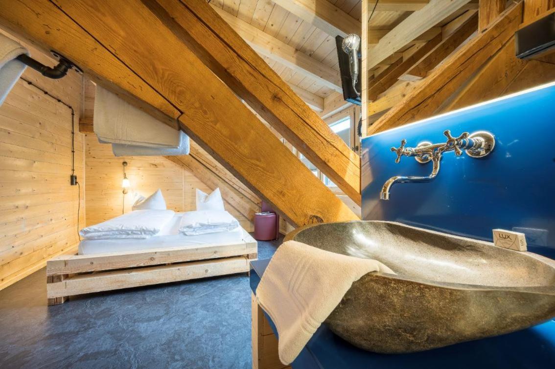 Double Room Private Bathroom