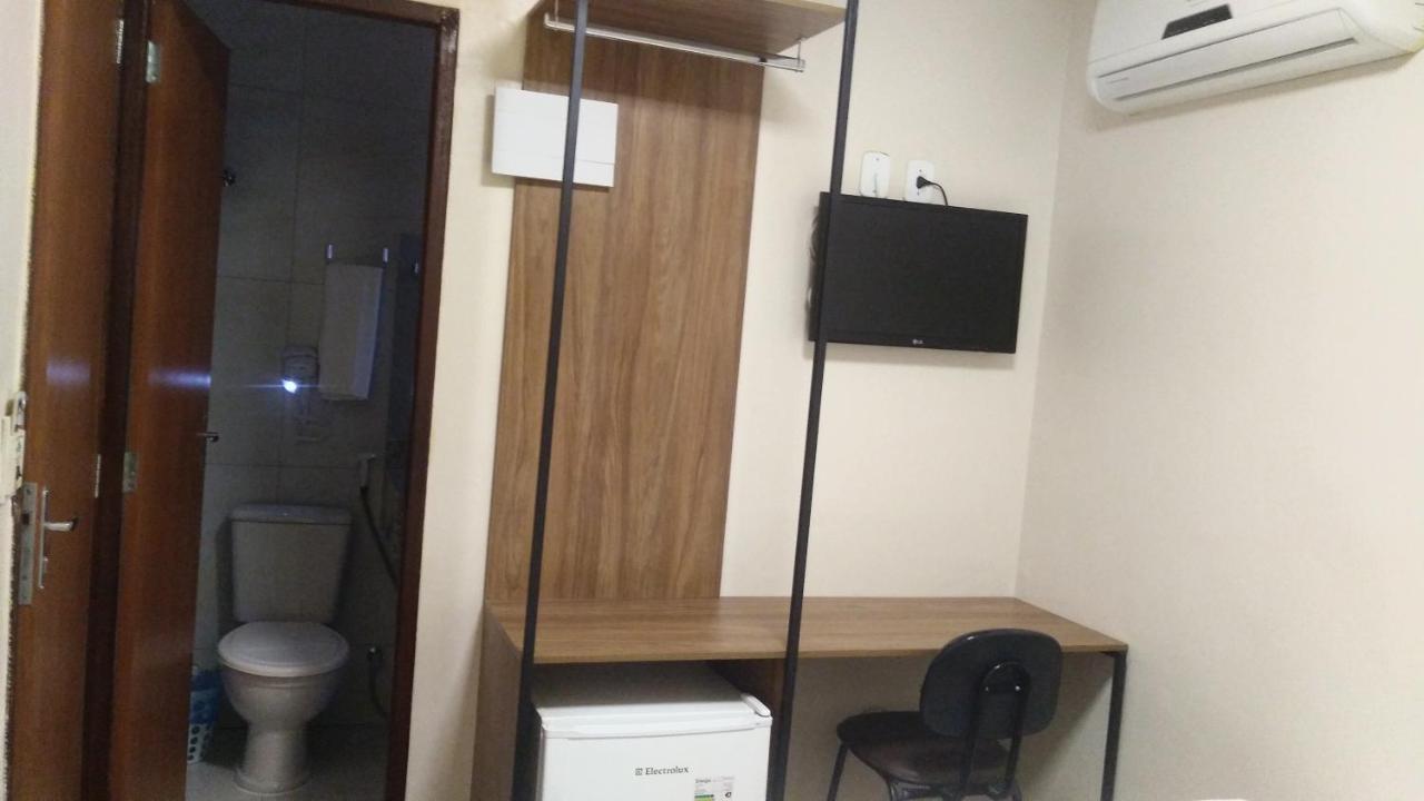 Deluxe Double Room Shower
