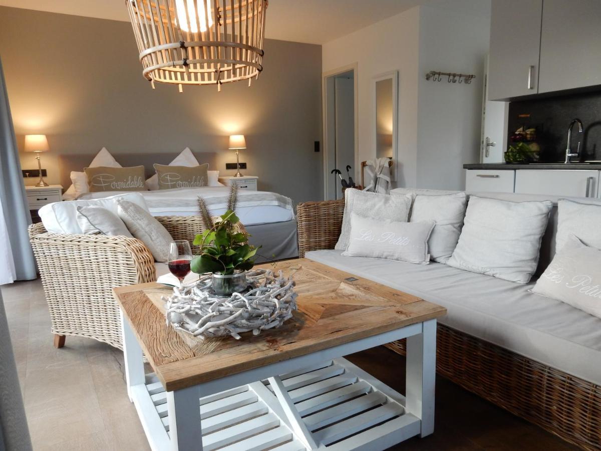 Familien-Appartement mit Terrasse und Parkblick