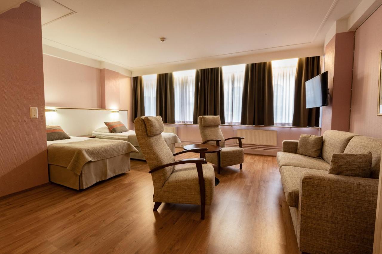 Superior Twin Room,1069514509:JPEG