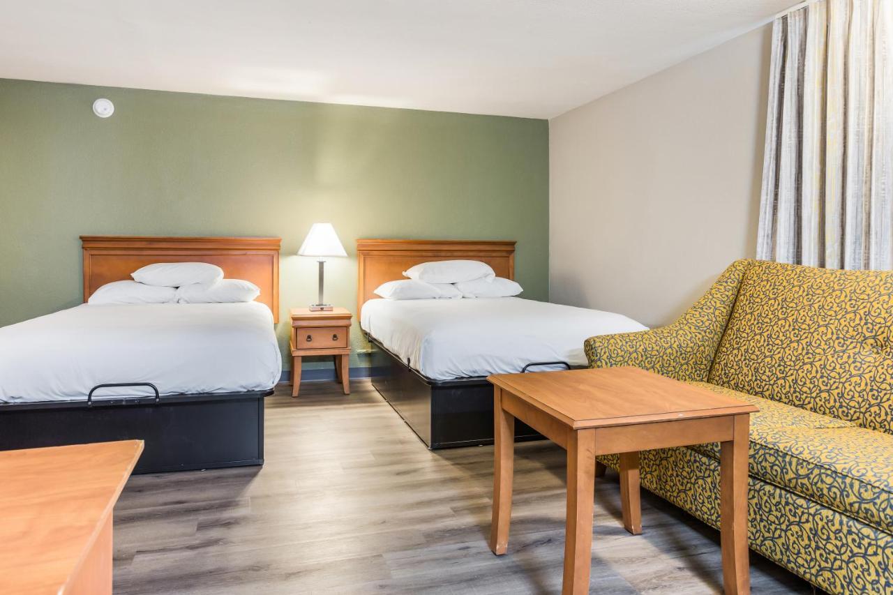 Quadruple Room Smoking