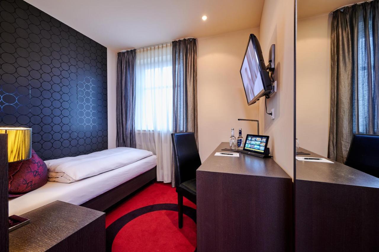Budget Single Room,1070914621:JPEG