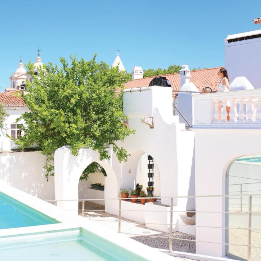 Suite Pool View