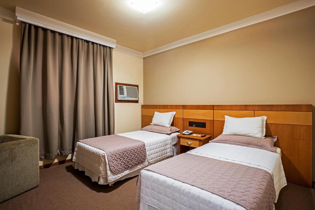 Standard Twin Room,1071346657:JPEG
