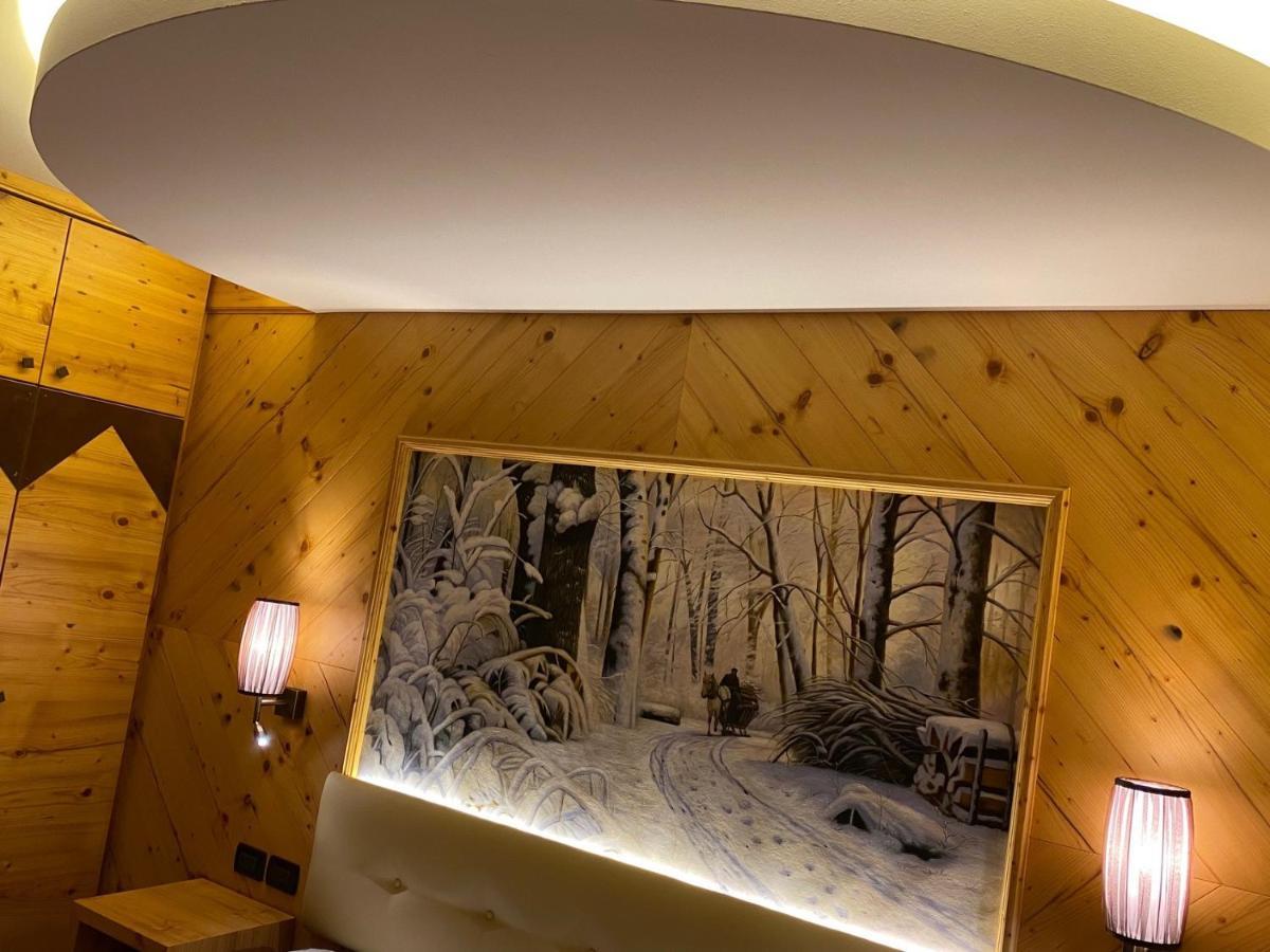 Superior Double or Twin Room Mountain View
